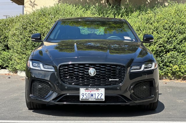 Used 2024 Jaguar XF R-Dynamic SE AWD/4WD image 8