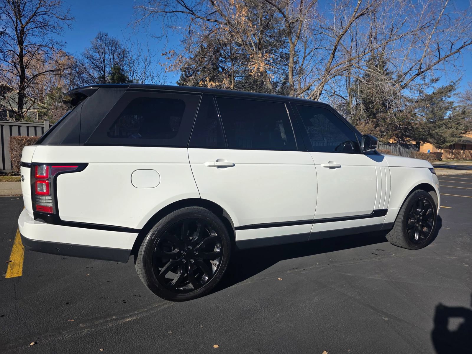 Used 2015 Land Rover Range Rover Long Wheelbase Supercharged image 9