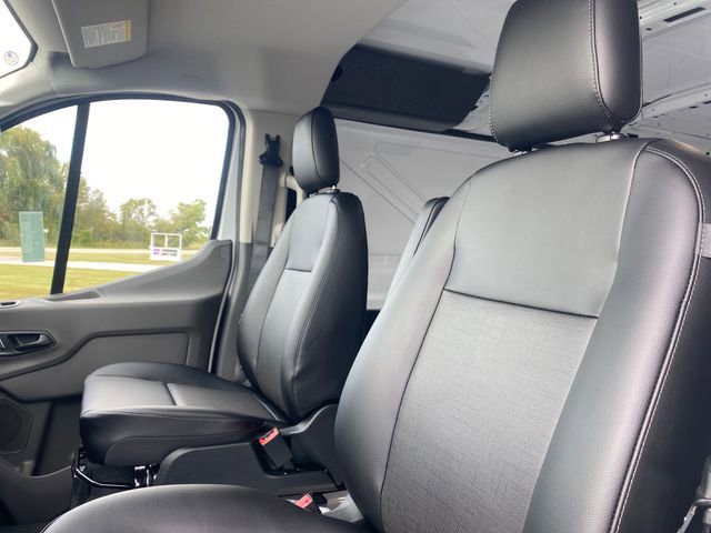 New 2025 Ford Transit 250 Low Roof RWD image 12