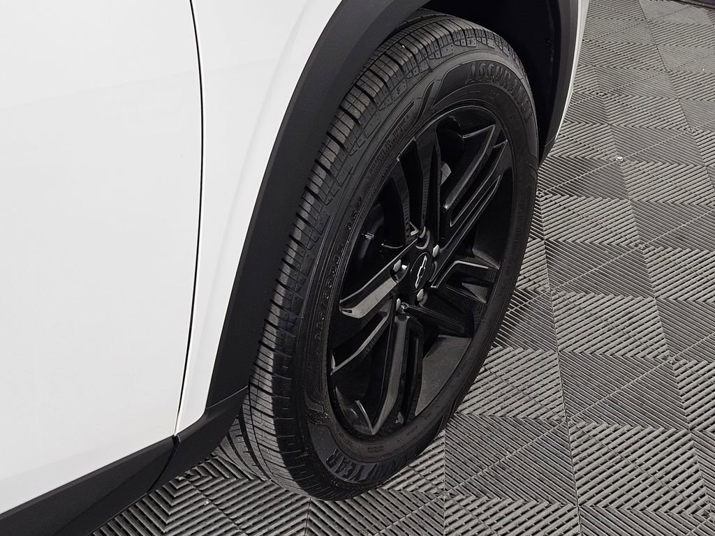 Used 2025 Chevrolet Trax ACTIV w/ Driver Confidence Package image 7