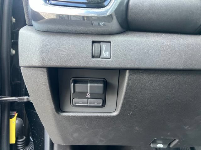 Used 2023 GMC Canyon Elevation w/ Elevation Premium Package AWD/4WD image 19