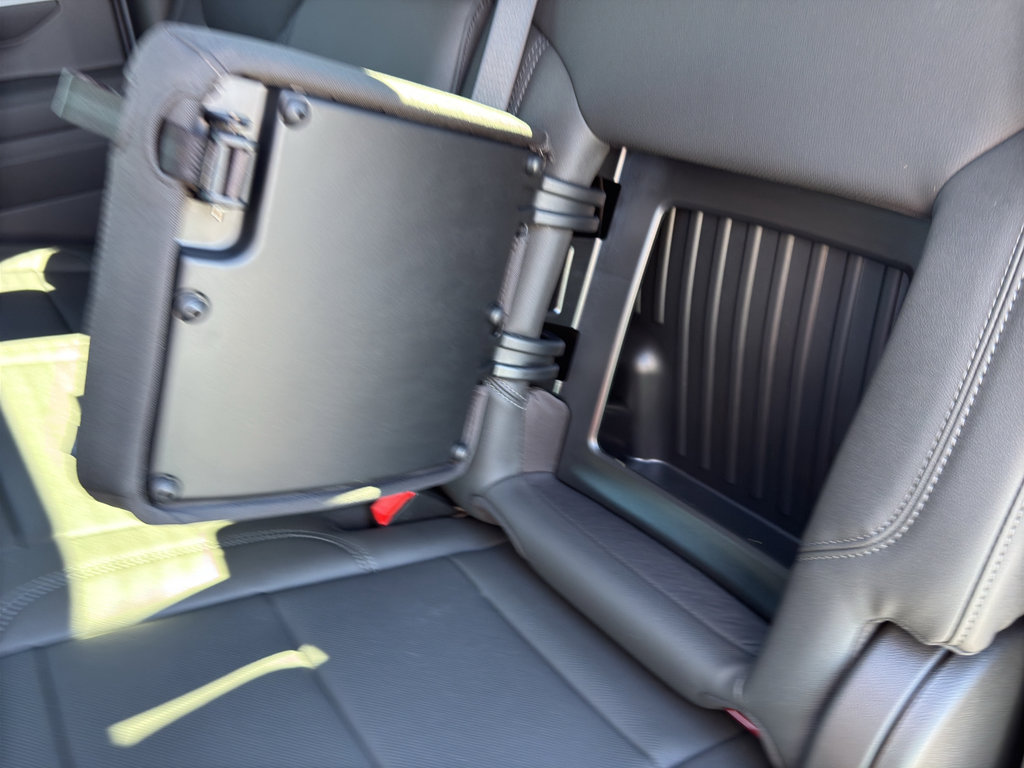 New 2026 GMC Sierra 1500 SLT image 14