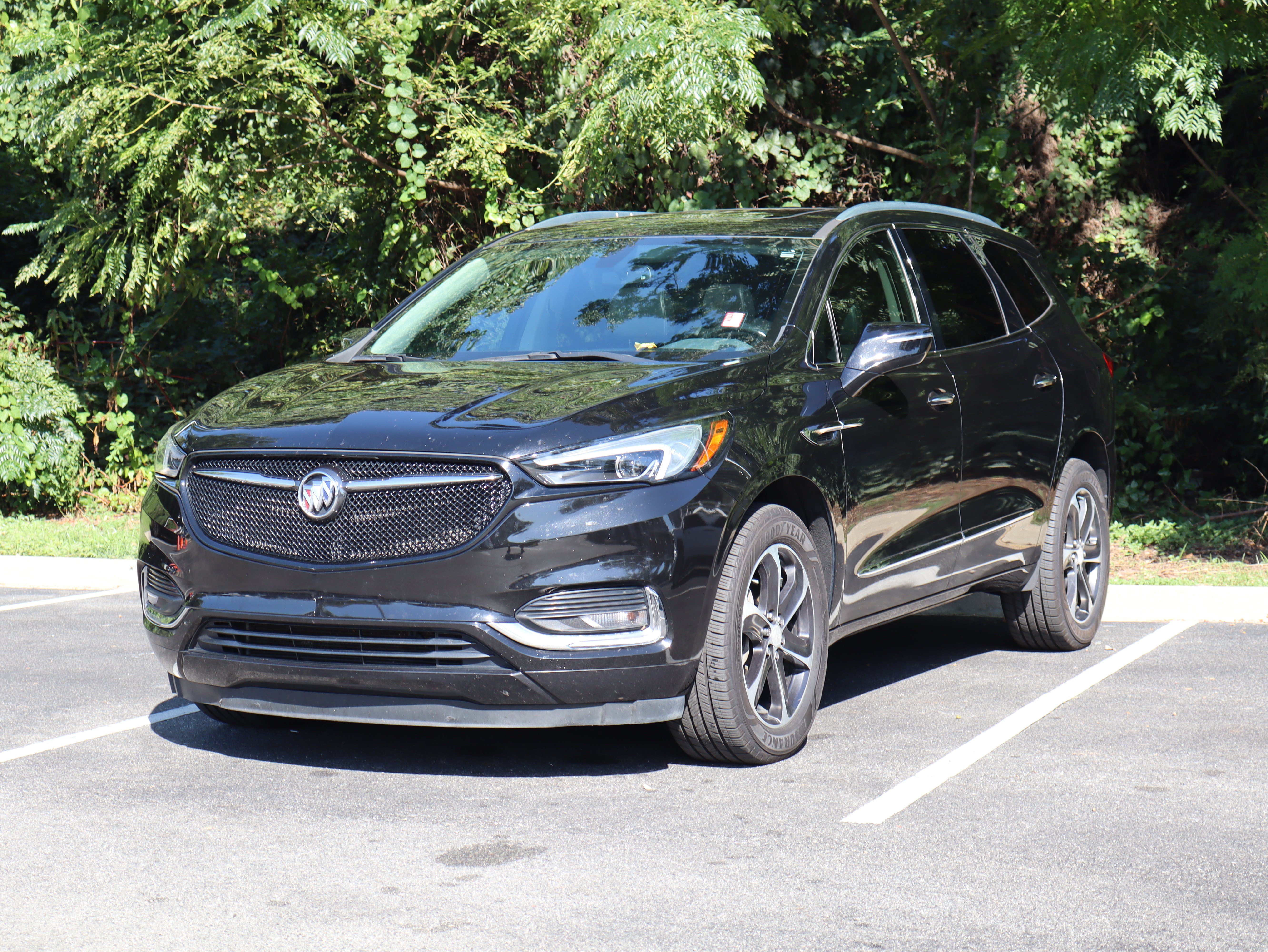 Used 2021 Buick Enclave Essence w/ Sport Touring Edition FWD image 5