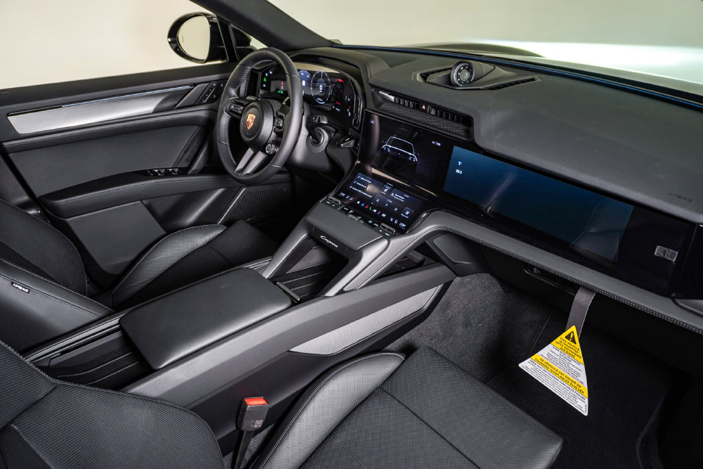 New 2026 Porsche Cayenne S AWD/4WD image 14