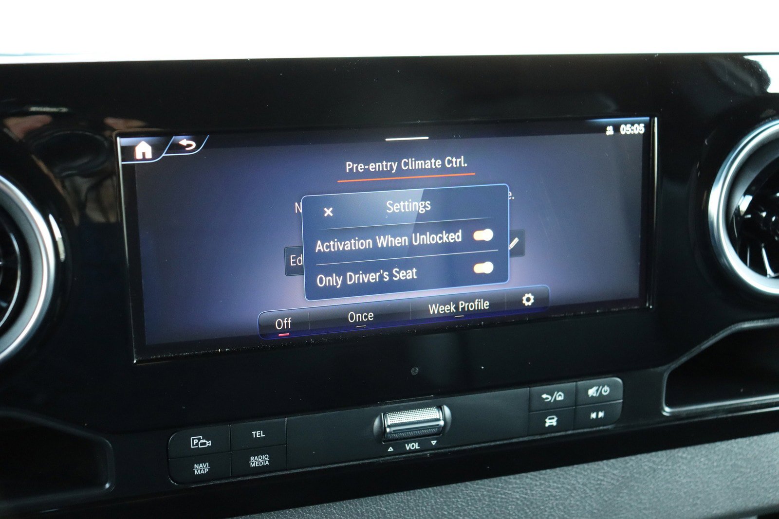 Used 2024 Mercedes-Benz eSprinter 170 Cargo image 29