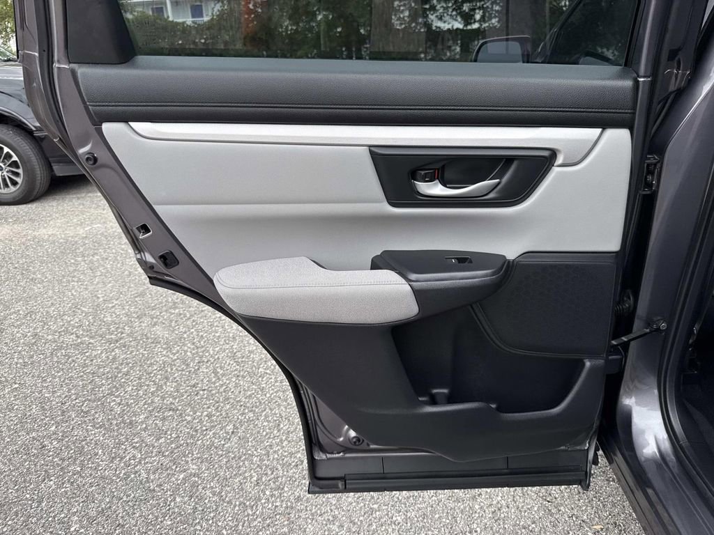 Used 2017 Honda CR-V LX image 13