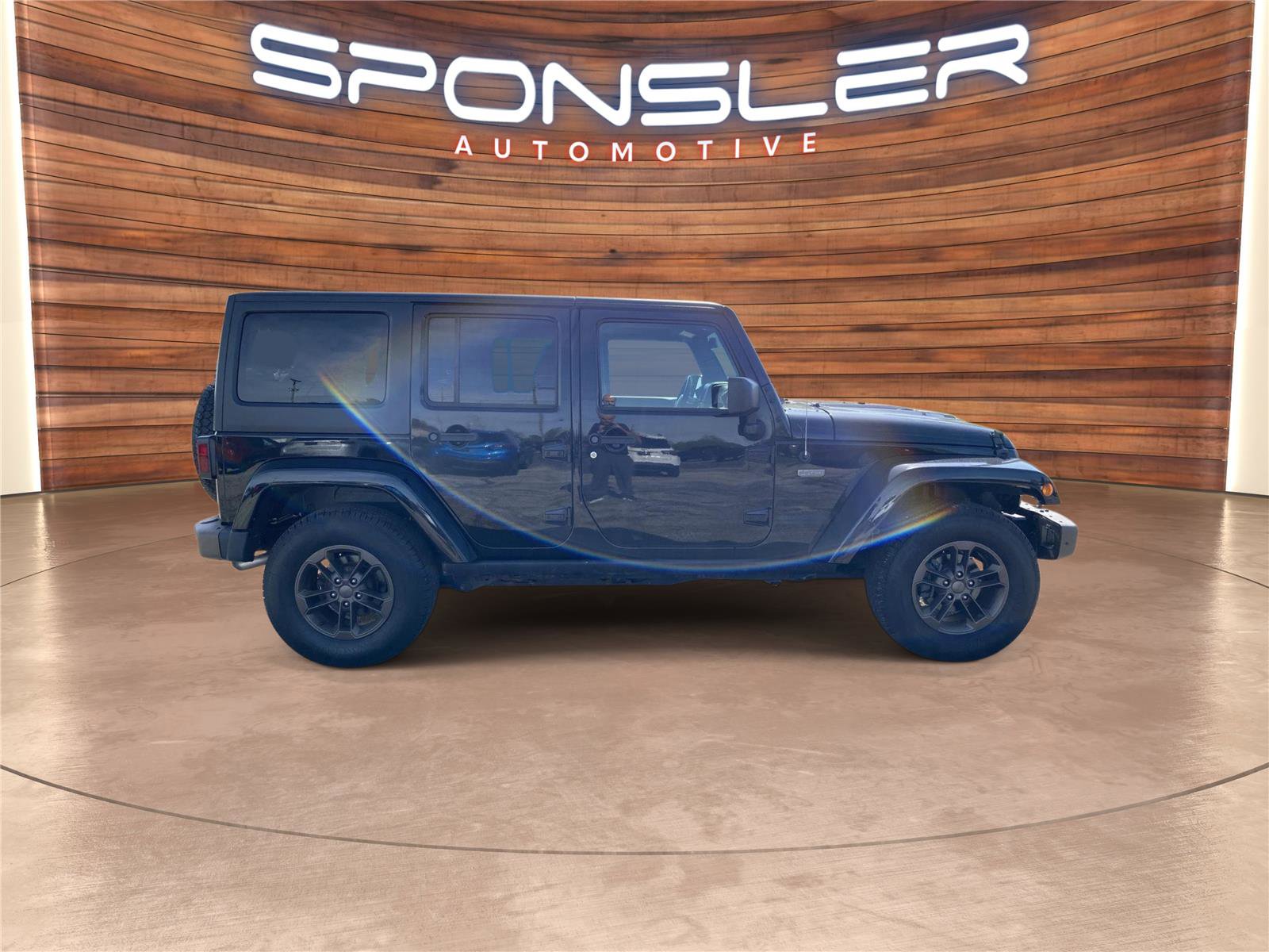 Used 2016 Jeep Wrangler Unlimited Sahara AWD/4WD image 8