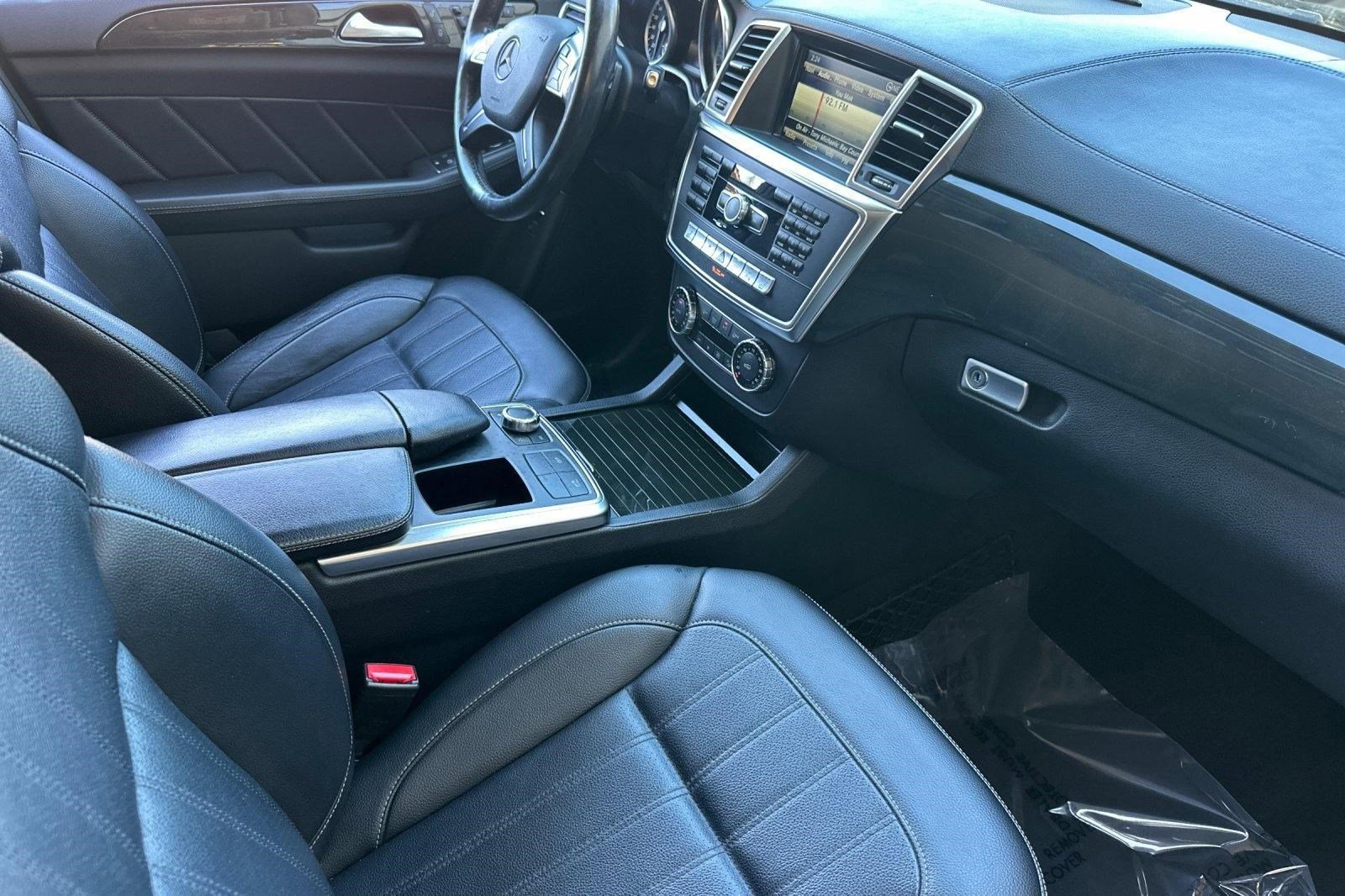 Used 2016 Mercedes-Benz GL 450 4MATIC image 34