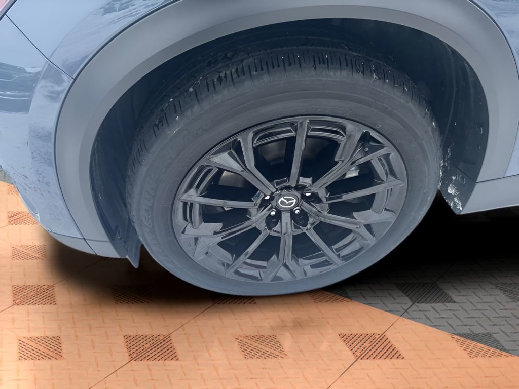 Used 2025 MAZDA CX-70 3.3 Turbo w/ Premium Plus Pkg image 9