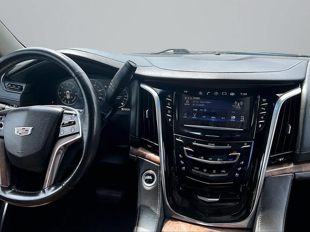Used 2015 Cadillac Escalade Premium AWD/4WD image 7