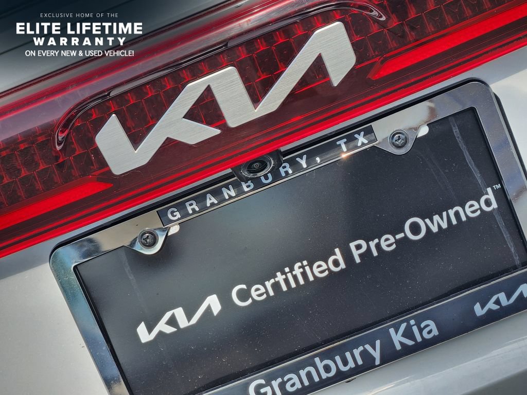 Certified 2024 Kia Carnival SX Prestige FWD image 6