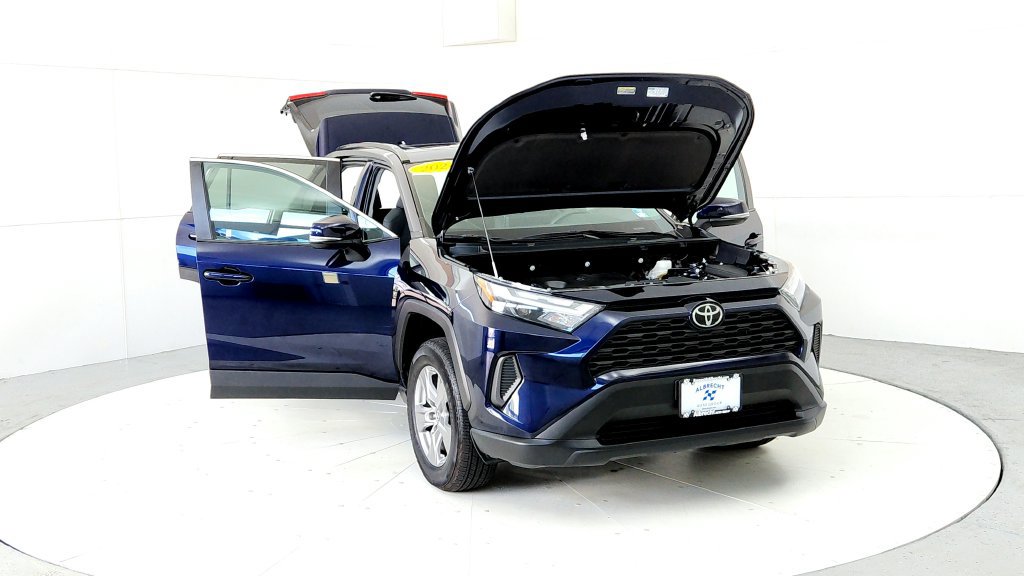 Certified 2024 Toyota RAV4 XLE w/ Convenience Package AWD/4WD image 9