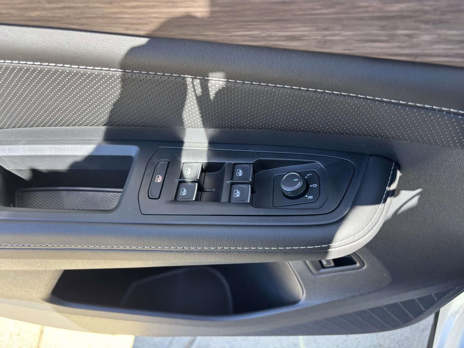 New 2026 Volkswagen Atlas SEL image 13