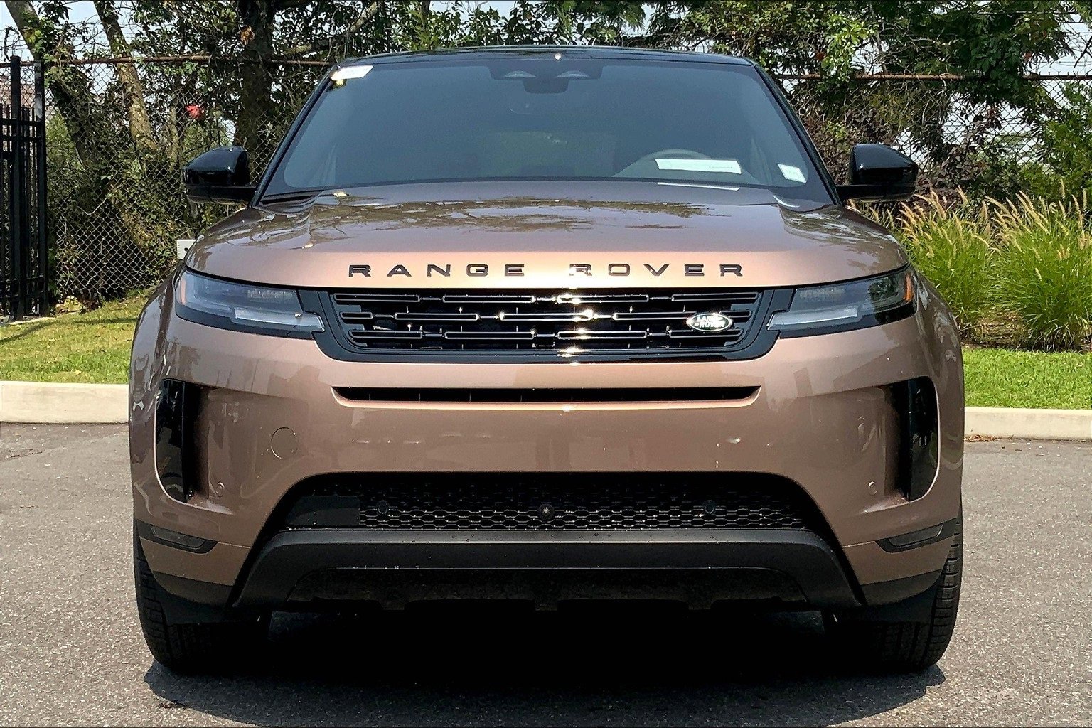 New 2026 Land Rover Range Rover Evoque S image 3