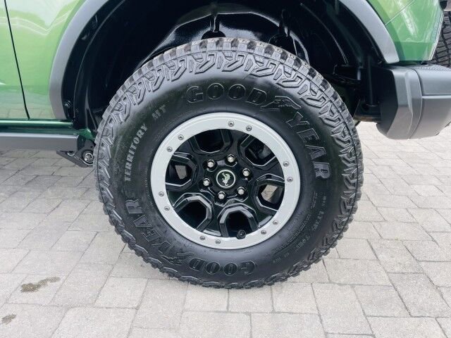 Used 2023 Ford Bronco Badlands w/ Sasquatch Package AWD/4WD image 33