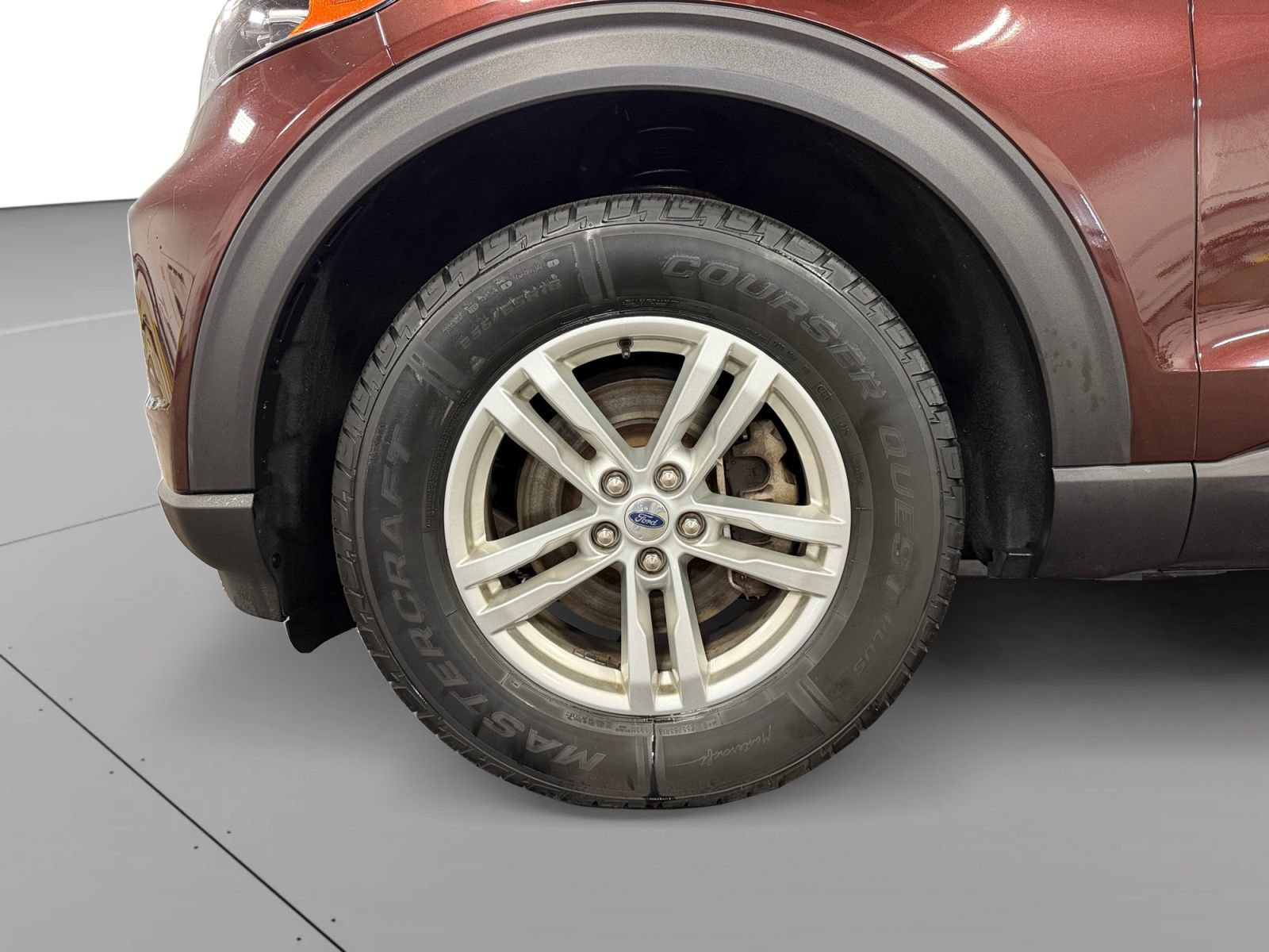 Used 2020 Ford Explorer XLT w/ Comfort Package AWD/4WD image 14