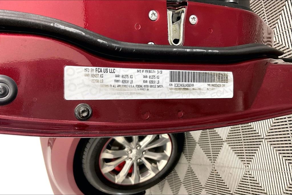 Used 2018 Chrysler 300 Limited AWD/4WD image 42
