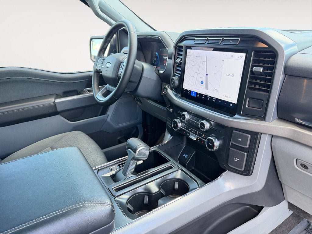 Used 2024 Ford F150 Lightning XLT AWD/4WD image 27