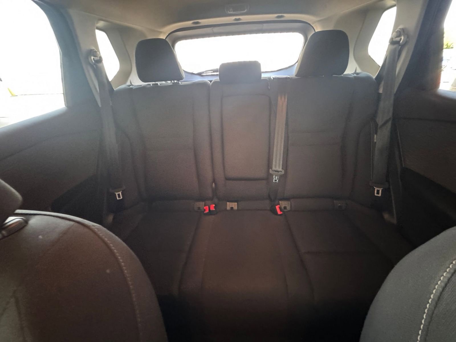 Used 2023 Nissan Rogue S image 36