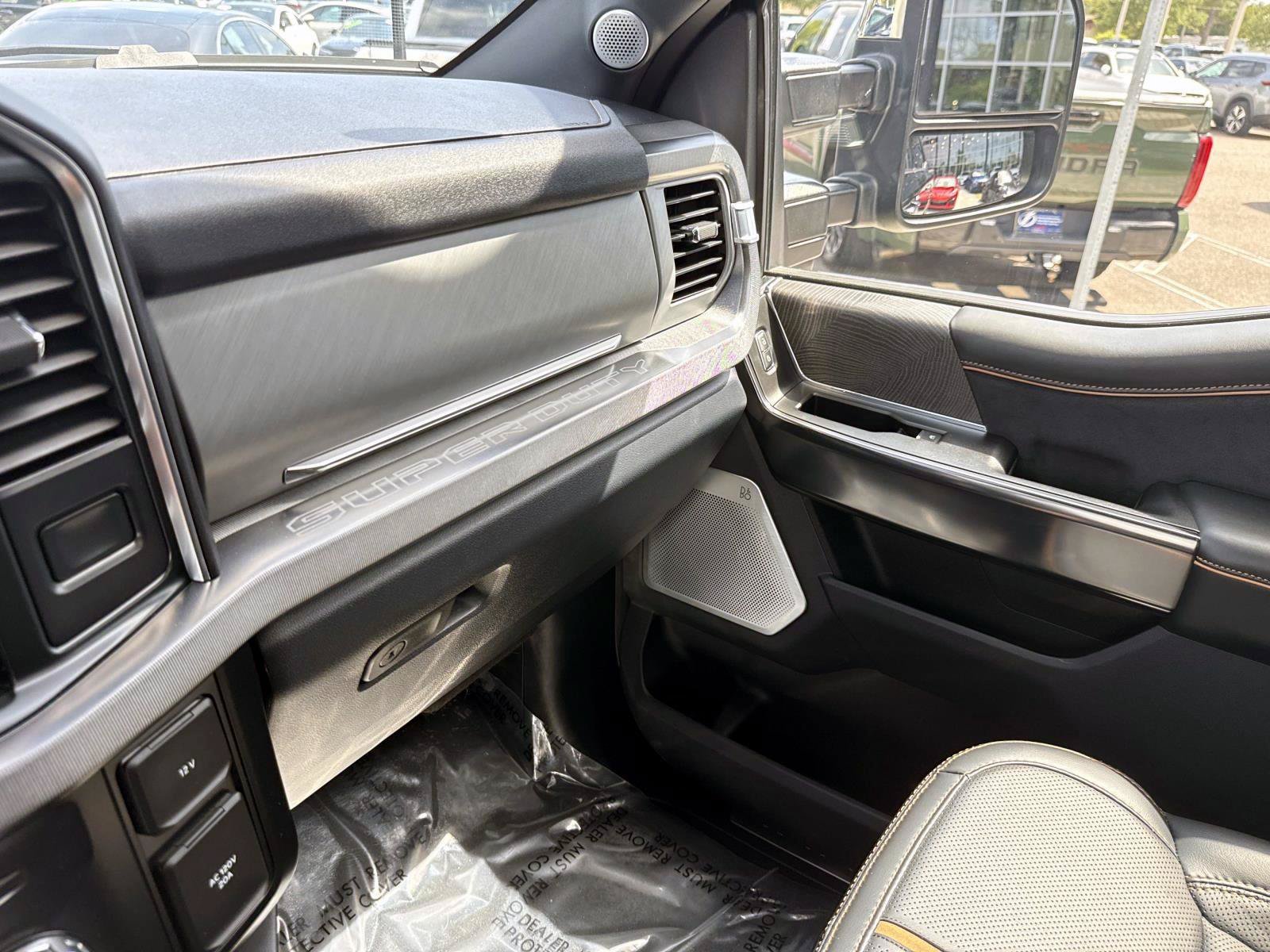 Used 2024 Ford F250 Platinum AWD/4WD image 26