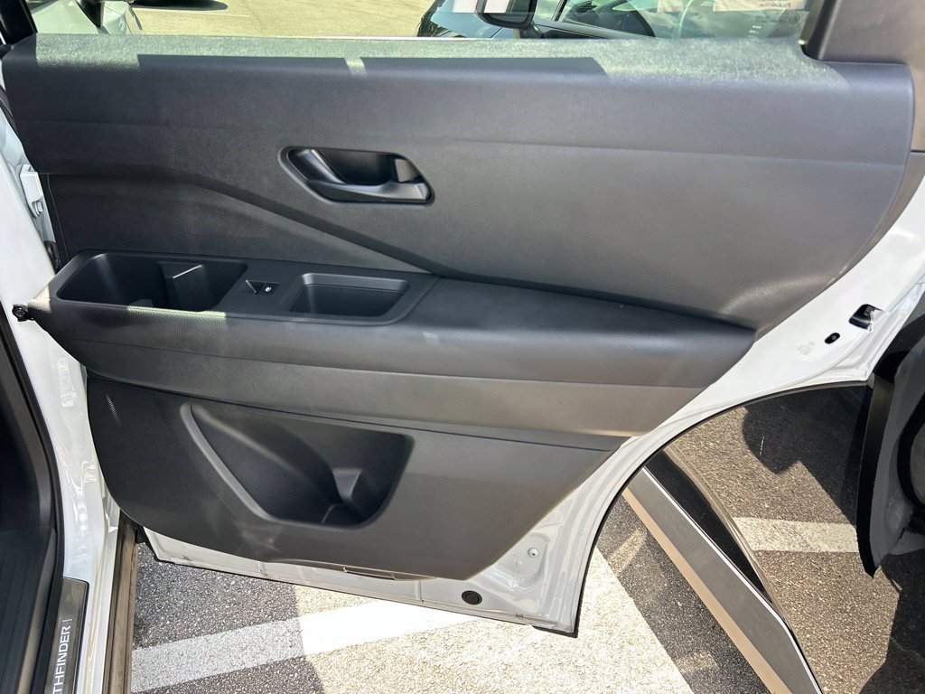 Certified 2025 Nissan Pathfinder SV w/ SV Premium Package FWD image 48