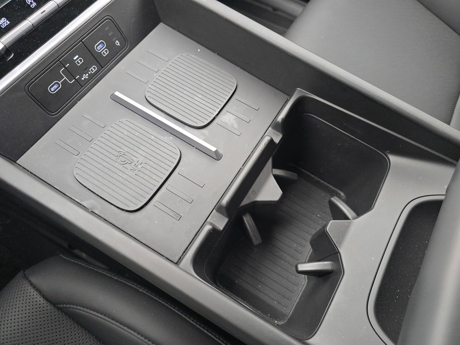 Used 2025 Hyundai Santa Fe XRT image 29