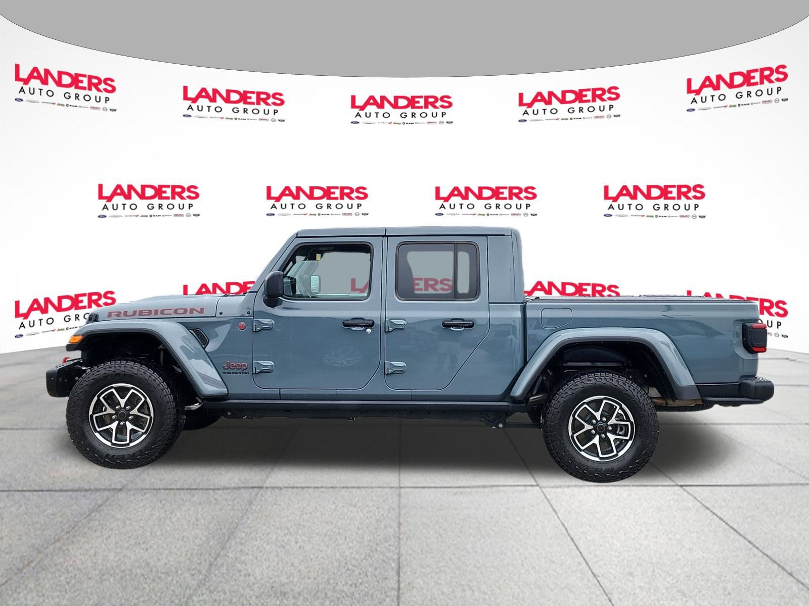 Used 2024 Jeep Gladiator Rubicon image 6