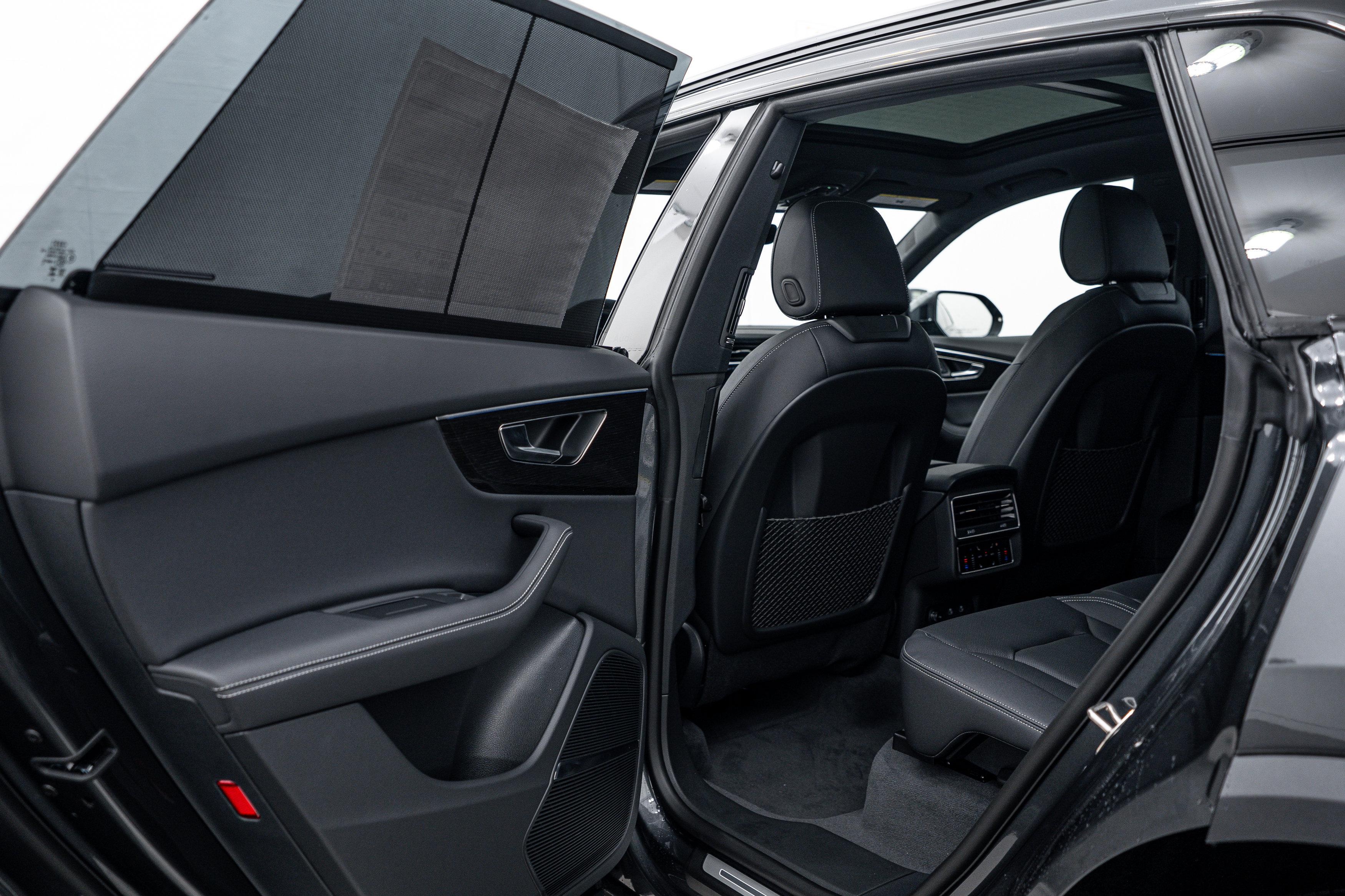 New 2026 Audi Q8 Premium Plus AWD/4WD image 17