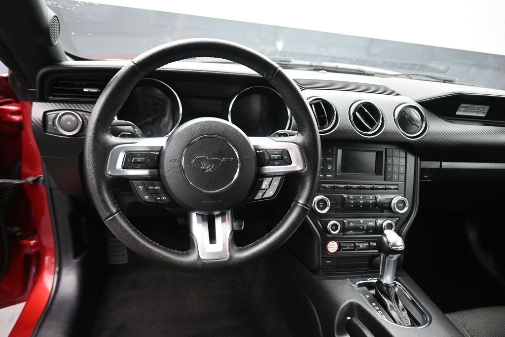 Used 2016 Ford Mustang Coupe RWD image 14