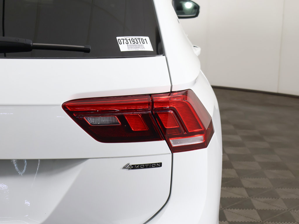 Certified 2024 Volkswagen Tiguan SE AWD/4WD image 16