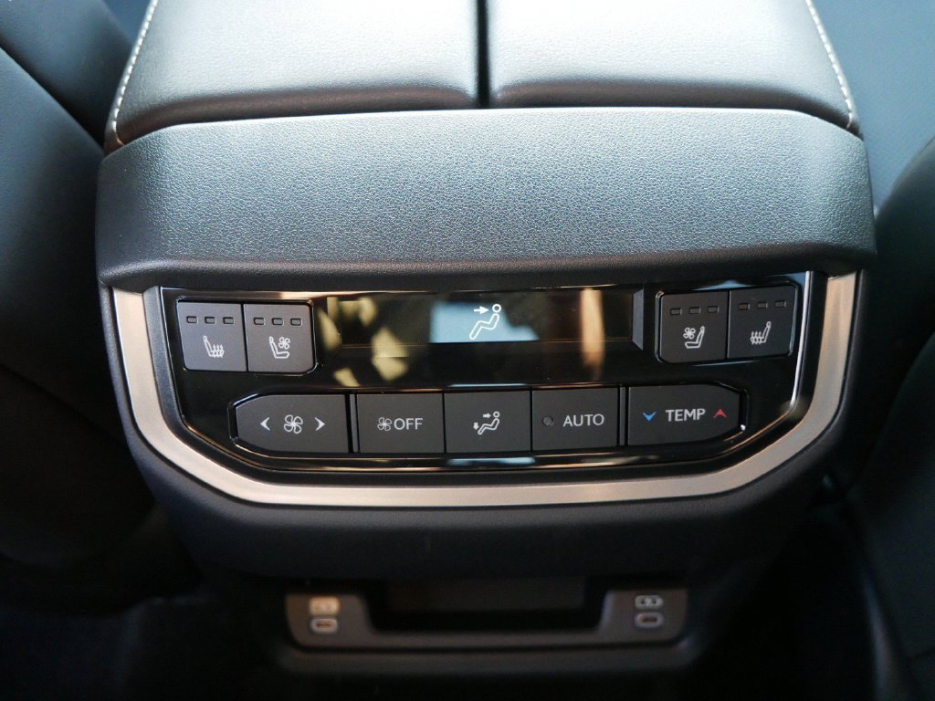 New 2026 Lexus TX 500h AWD w/ Technology Package image 13