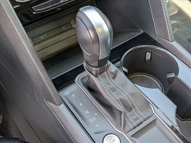 Used 2022 Volkswagen Atlas SE w/ Panoramic Sunroof Package image 12