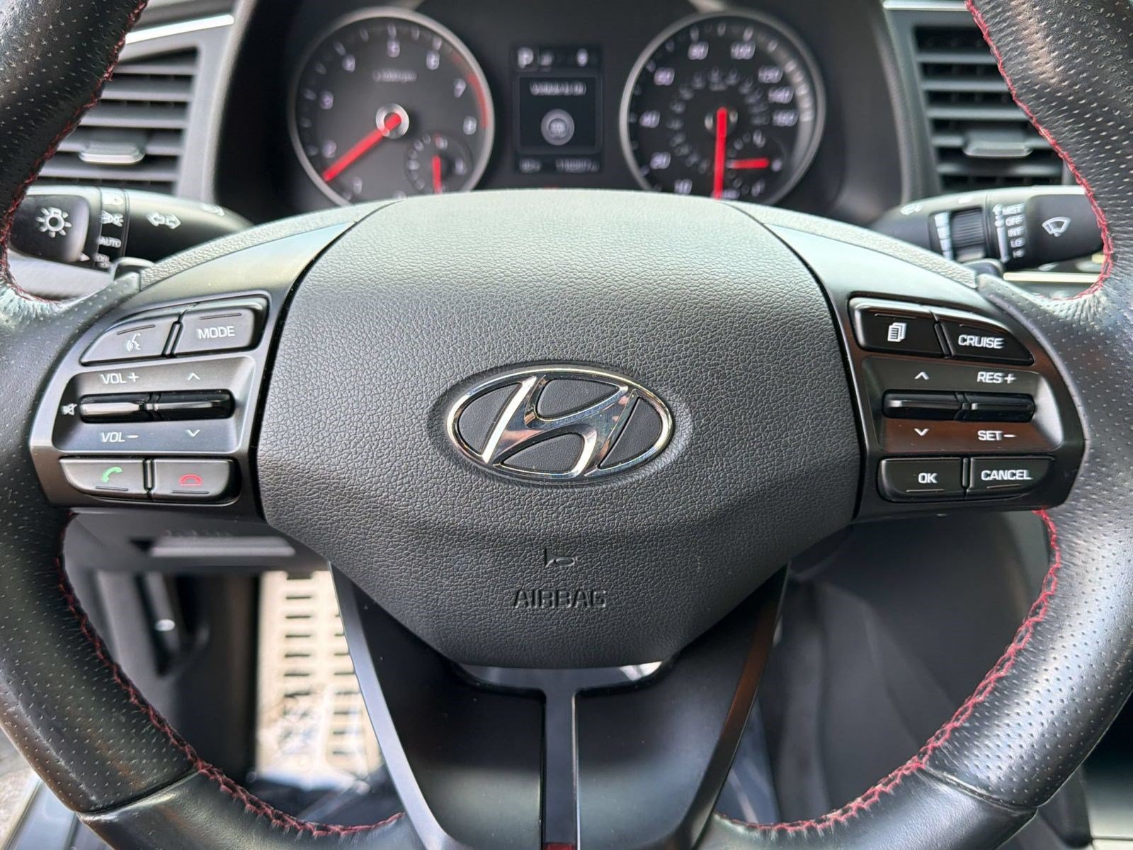 Used 2018 Hyundai Elantra Sport w/ Sport Premium Package 03 FWD image 11