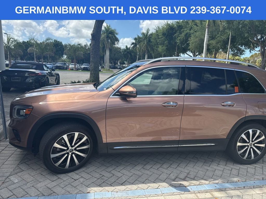 Used 2023 Mercedes-Benz GLB 250 image 3