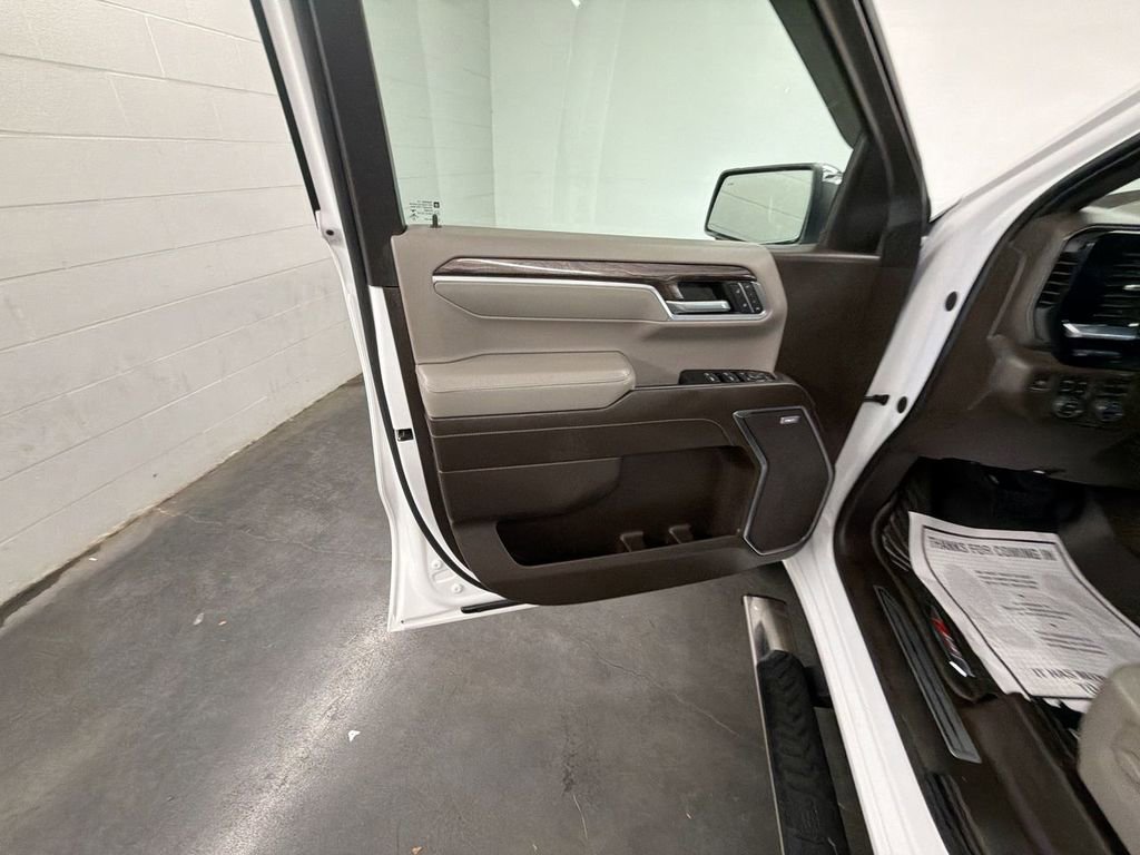 Used 2022 Chevrolet Silverado 1500 LTZ w/ LTZ Premium Texas Edition AWD/4WD image 23