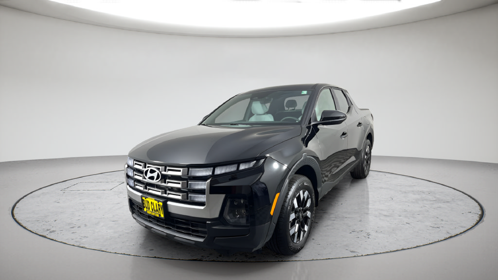 Used 2025 Hyundai Santa Cruz SE AWD/4WD image 1