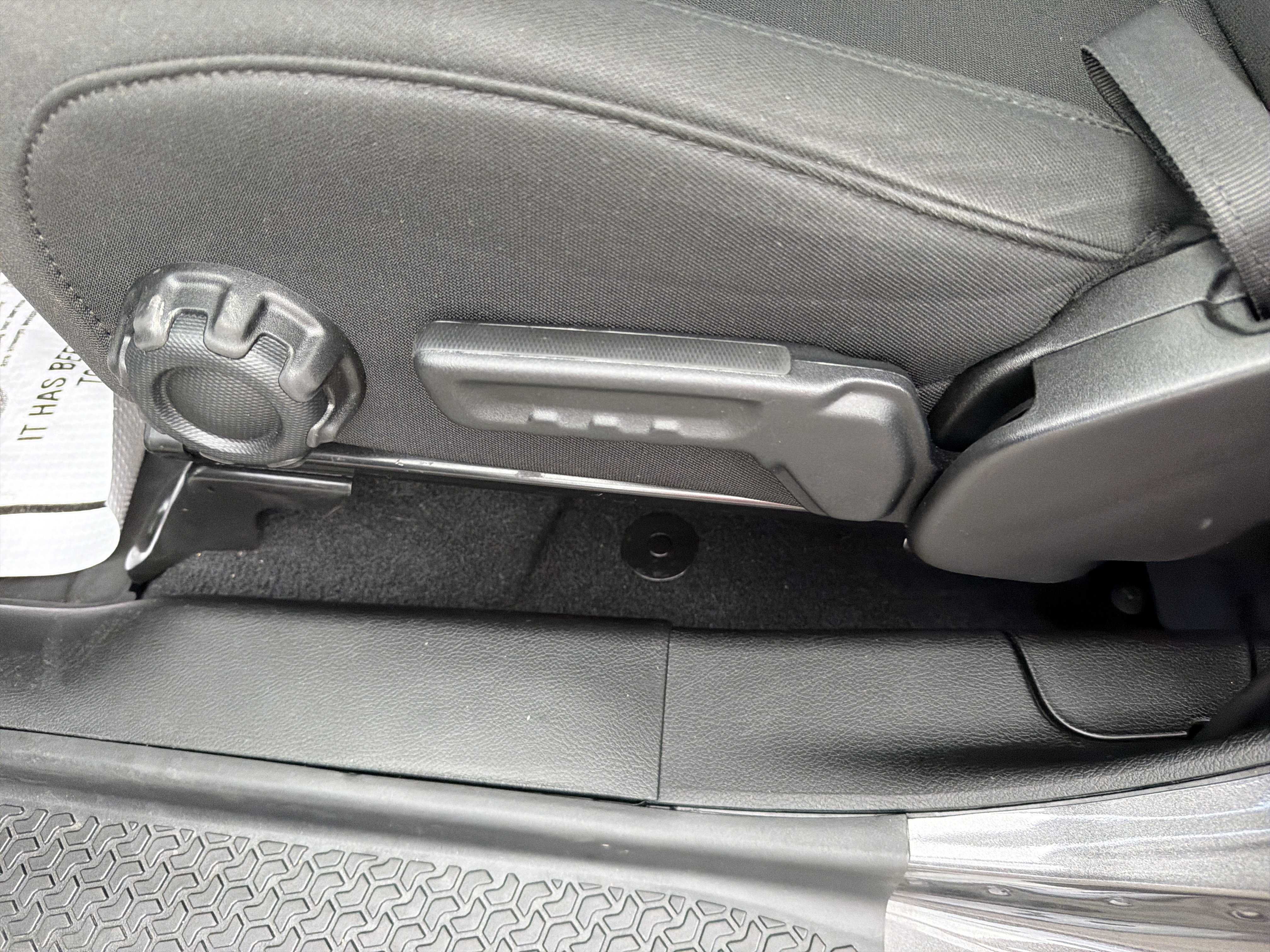Used 2023 Jeep Gladiator Sport AWD/4WD image 17