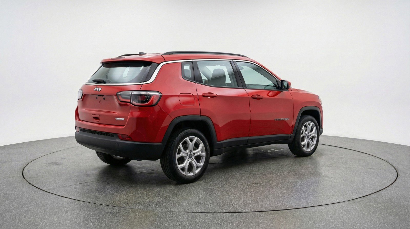 Used 2025 Jeep Compass Latitude image 9