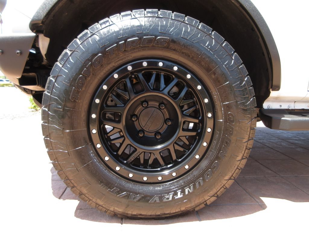 Used 2023 Ford Bronco Badlands AWD/4WD image 8