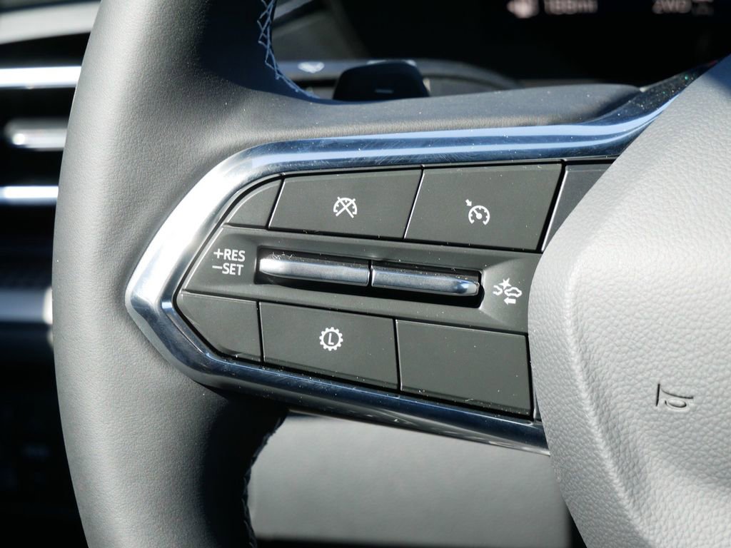 New 2026 Chevrolet Traverse LT AWD/4WD image 24