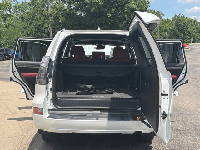 Used 2023 Lexus GX 460 Premium w/ Premium Package AWD/4WD image 11