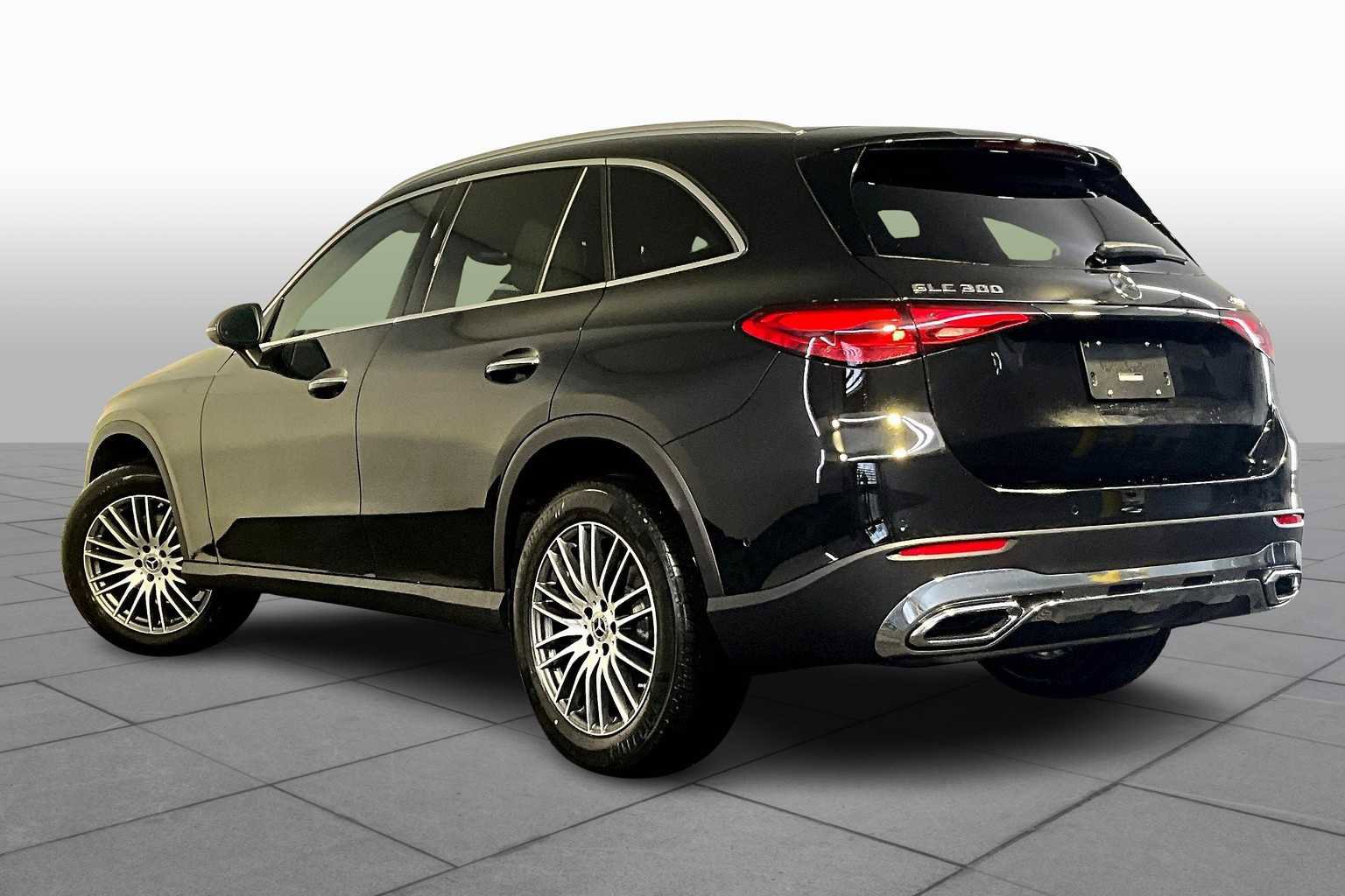 New 2026 Mercedes-Benz GLC 300 4MATIC image 3
