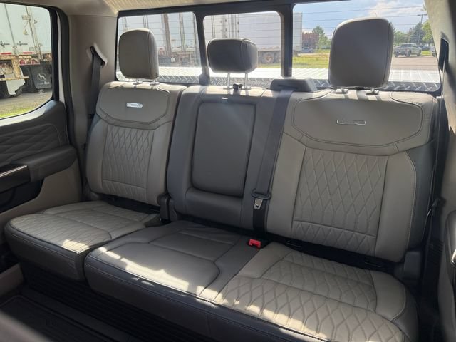 Certified 2025 Ford F450 Platinum w/ Platinum Plus Package AWD/4WD image 11