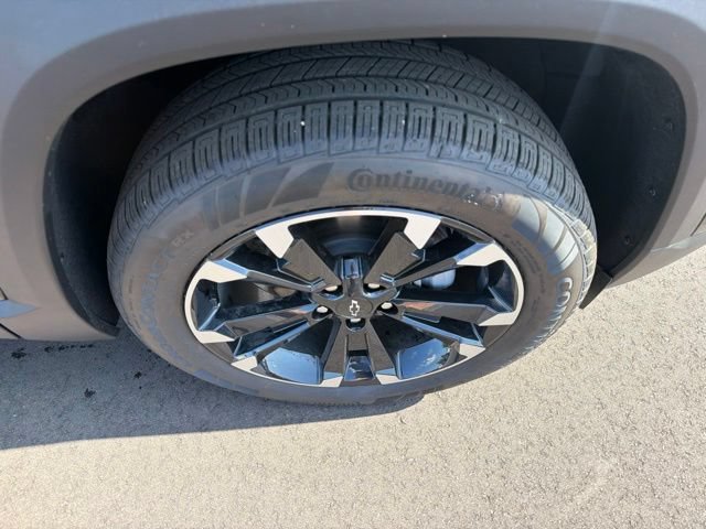 New 2026 Chevrolet Equinox RS w/ Convenience Package III AWD/4WD image 9