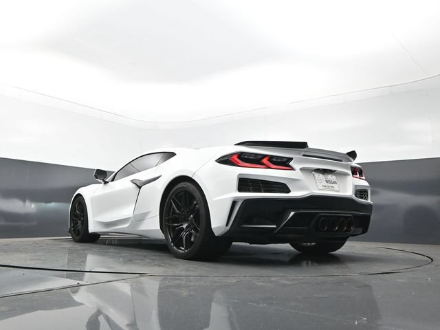 Used 2023 Chevrolet Corvette Z06 RWD image 23