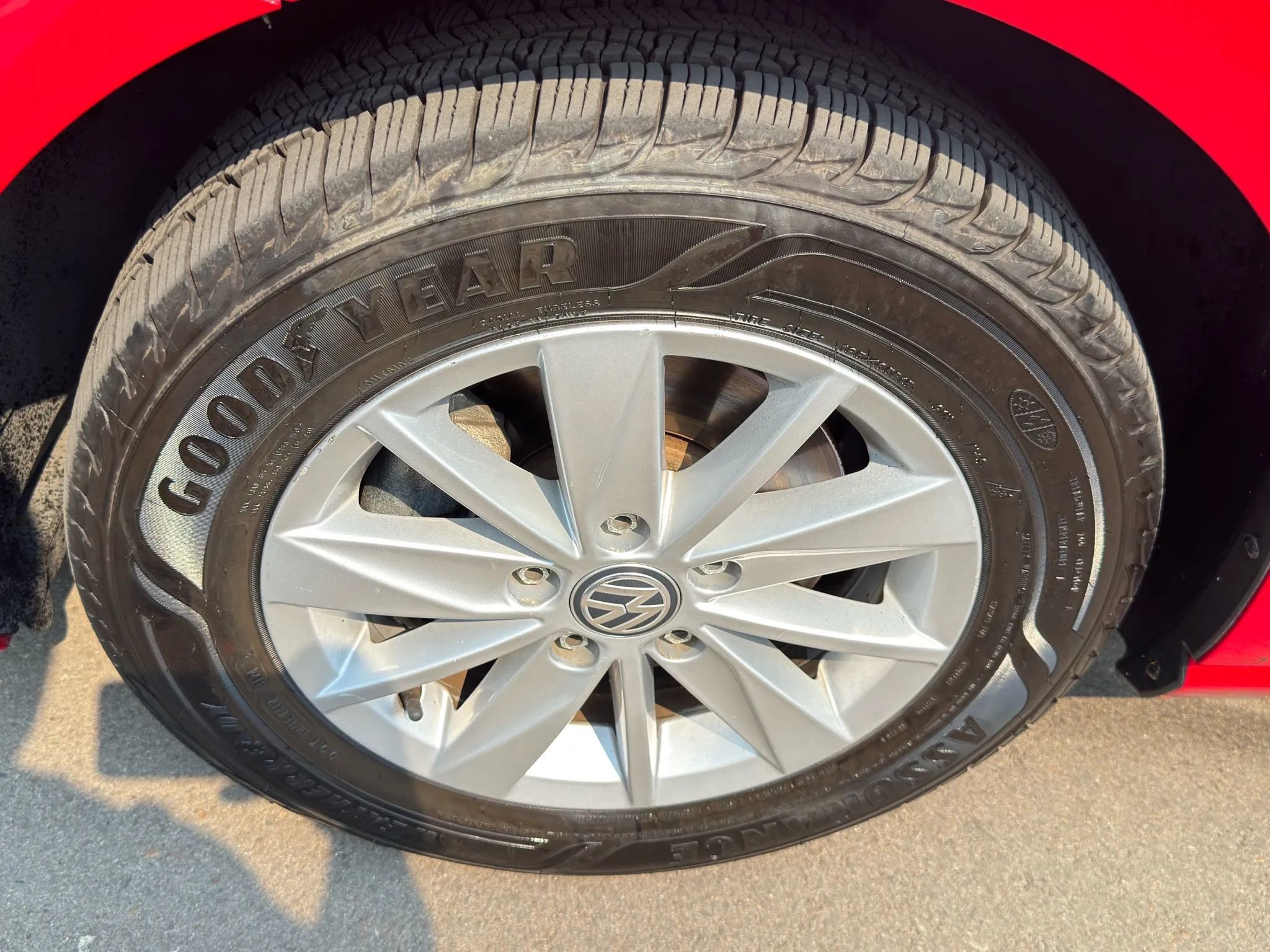 Used 2016 Volkswagen Golf S image 10