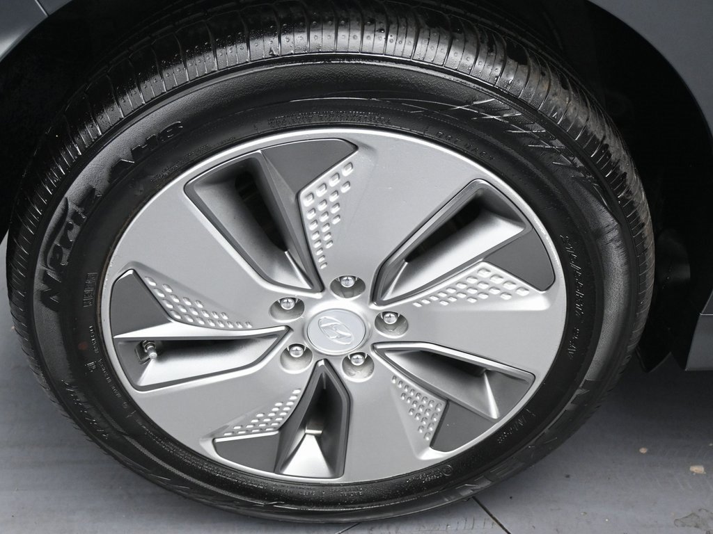 Used 2020 Hyundai Kona Limited image 36