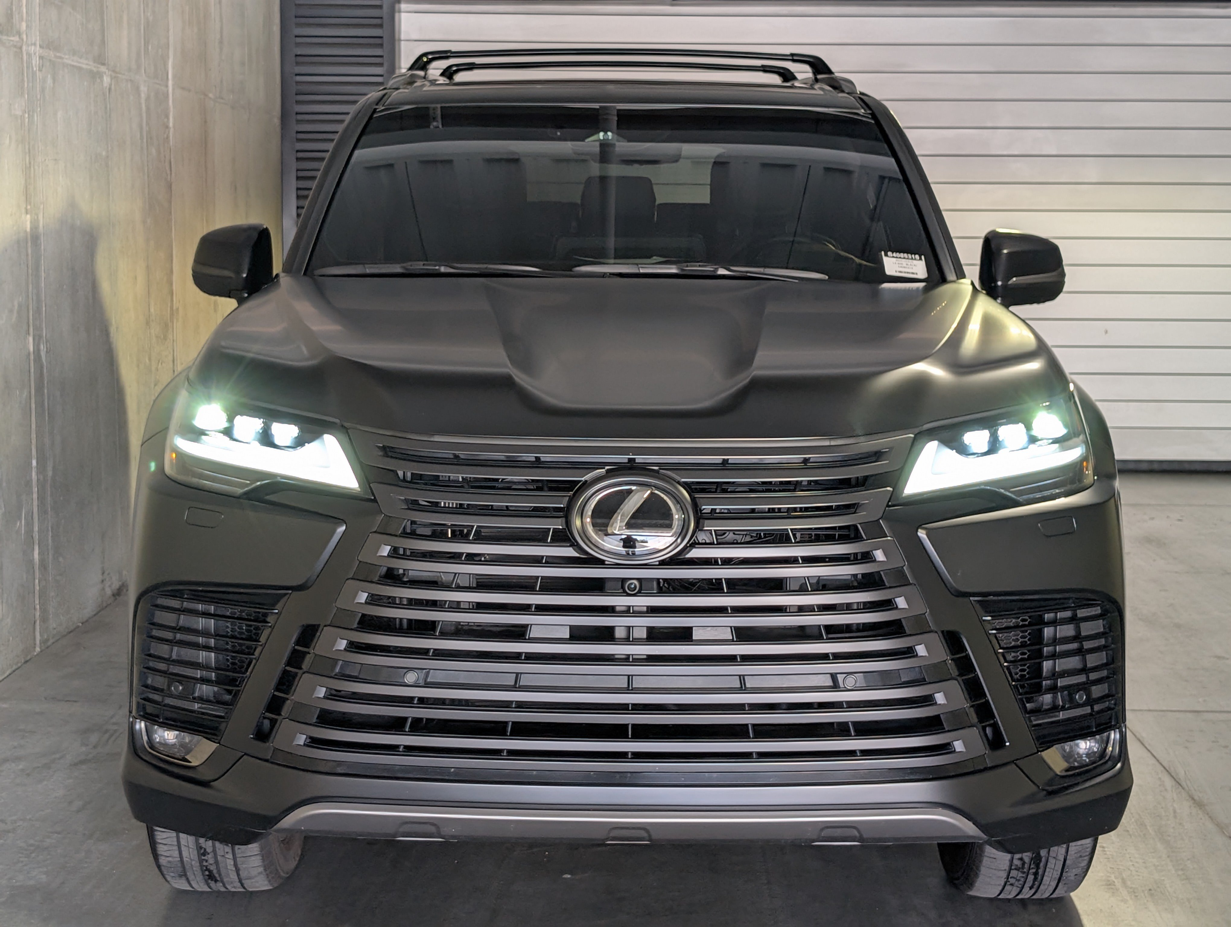 Used 2025 Lexus LX 600 4WD w/ Appearance Package image 13