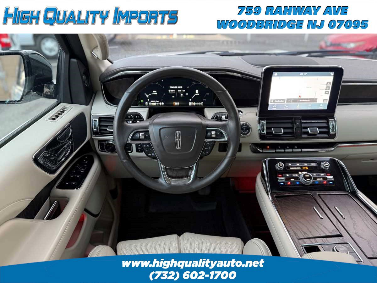 Used 2018 Lincoln Navigator Select w/ Technology Package AWD/4WD image 29