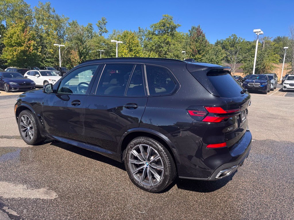 Used 2025 BMW X5 xDrive40i w/ Executive Package AWD/4WD image 5